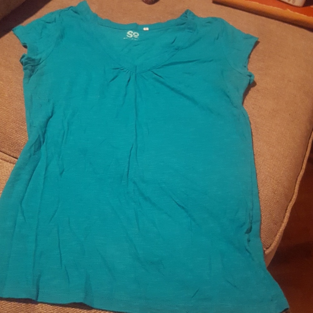 V-neck Tee